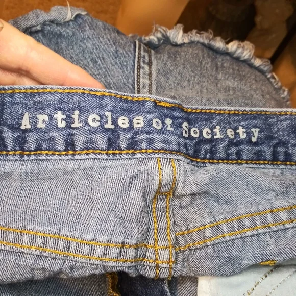 Articles Of Society Meredith Destroyed Hem Boho Denim Shorts In Valencia Wash - Picture 12 of 16